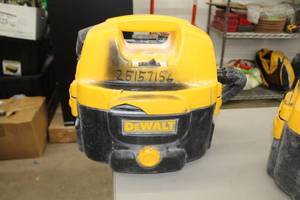 lot 128 image: DeWalt CordlessCorded WetDry Vacuum Heavy Duty DC500