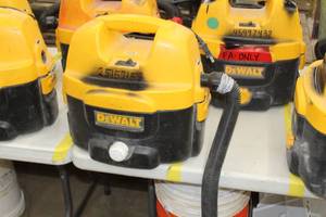 lot 131 image: DeWalt CordlessCorded WetDry Vacuum Heavy Duty DC500