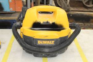 lot 137 image: DeWalt CordlessCorded WetDry Vacuum Heavy Duty DC500