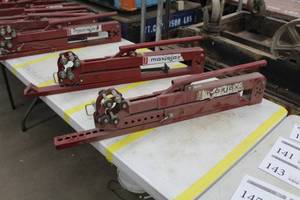 lot 139 image: Lot of (2) Southwire Maxisjax Reel Stands