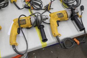 lot 290 image: Lot of (2) DeWalt 12 Drills Variable Speed DW235G