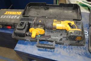 lot 184 image: DeWalt 18V Cordless Reciprocating Saw Variable Speed DC385  with Batteries (x2), Charger, Plastic Case