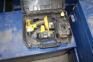 lot 261 image: DeWalt 18V Cordless 38 Impact Wrench DC823  with Batteries (x2), Charger, Plastic Case