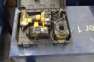 lot 266 image: DeWalt 18V Cordless 38 Impact Wrench DC823  with Batteries (x2), Charger, Plastic Case