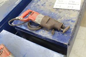 lot 273 image: Milwaukee Sawzall Heavy Duty 6537-20