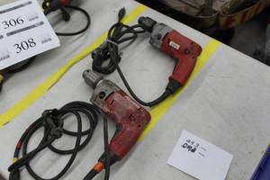 lot 305 image: Lot of (2) Milwaukee Magnum Holeshooter 12 Drills