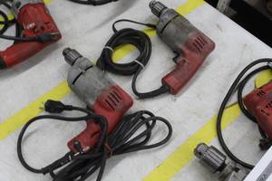 lot 309 image: Lot of (2) Milwaukee Hole Shooter 38 Drills Heavy Duty  0228-1