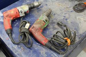 lot 322 image: Lot of (2) Milwaukee Magnum Hammer Drills