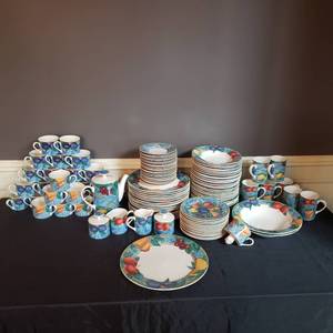lot 82 image: Casual Victoria Beale Porcelain China Forbidden Fruit