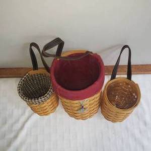 lot 70 image: Longaberger Basket Wine Caskets