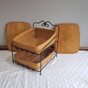 lot 73 image: Longaberger Serving Rack