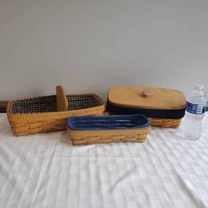 lot 44 image: Longaberger Chip Serving Trays