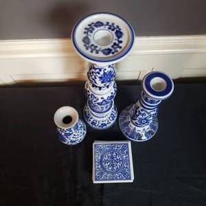 lot 50 image: Blue and White Porcelain Candle Holders