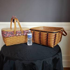 lot 103 image: Longaberger Patriotic Bundle