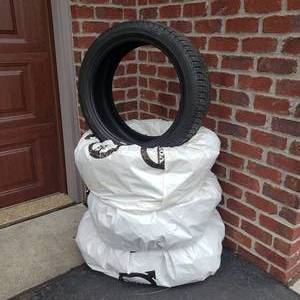 lot 15 image: Michelin 21545R18 Snow Tires