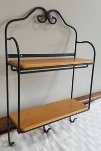 lot 106 image: Longaberger 2 Shelf Wall Unit
