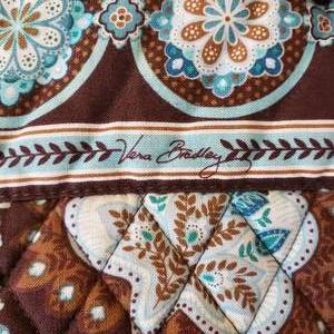 lot 127 image: Playful Vera Bradley Tote