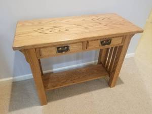 lot 39 image: Oak Mission Side Table