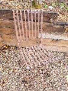 lot 177 image: Set of 4 Metal Outdoor Folding Chairs
