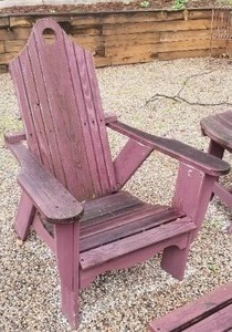 lot 59 image: Charming Adirondak Outdoor Set