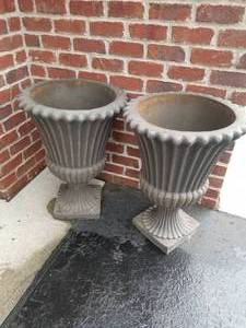 lot 176 image: Pair of Classic Pedestal Planters