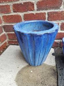 lot 162 image: Collection of Blue Ceramic Planters- Set #2