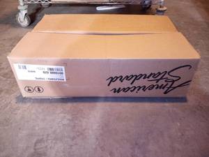 lot 67 image: Boulevard Tropic Vitreous China Pedestal Leg in White by American Standard