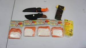 lot 22 image: HME New Game Cleaning Gloves  New Game Gear Cutting Gloves  Knives