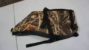 lot 25 image: Onyx Camouflage Pet Vest