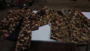 lot 33 image: Gamehide & Samco Clothing