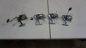 lot 49 image: 4 Fishing Reels