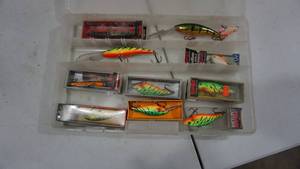 lot 52 image: Lot of Rapela Lures