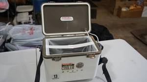 lot 72 image: Engel Live Bait Cooler