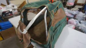 lot 117 image: Portable Camouflage Dog Kennel