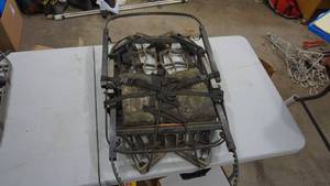lot 120 image: Camouflage Tree Stand