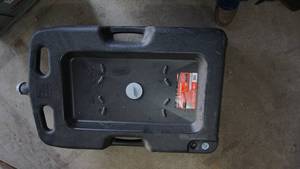 lot 156 image: Super Duty Drain Container On Wheels For Oil  58 Qt
