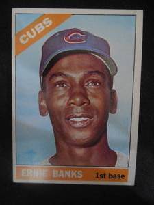 lot 4 image: 1966 Topps Ernie Banks #110 EX Condition