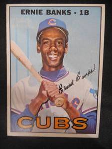 lot 5 image: 1967 Topps Ernie Banks #215 - Cubs