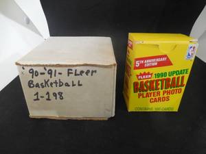 lot 81 image: 1990-91 Fleer Basketball Set 1-198 & Update Set - Michael Jordan