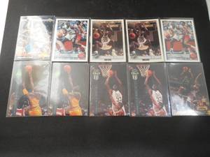 lot 89 image: (10) 1992 Shaquille Oneal Rookie Card Lot