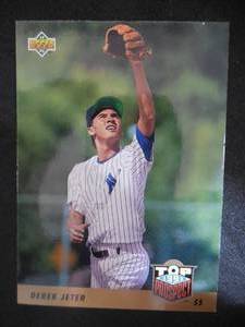lot 122 image: 1993 Upper Deck Derek Jeter Rookie Card #449 LK