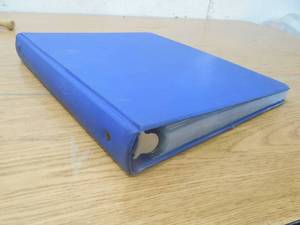 lot 135 image: 3 Ring Binder Full of Assorted Basketball Sports Cards IN Pages