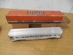 lot 150 image: LIONEL TRAINS SILVER DAWN PASSENGER CAR No. 2531