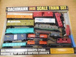 lot 158 image: Bachmann HO Scale Train Sets - Train Sets Only