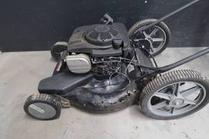 lot 8 image: WELL USED LAWNMOWER