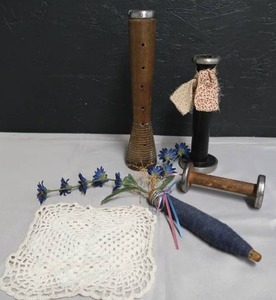 lot 24 image: HOME DECOR