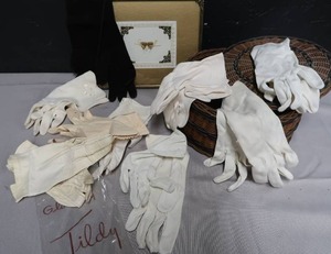 lot 32 image: SEWING