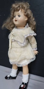 lot 34 image: ANTIQUE DOLL AND PICTURE