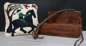lot 47 image: VINTAGE BOX