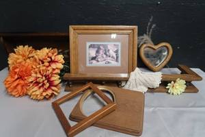 lot 52 image: HOME DECOR